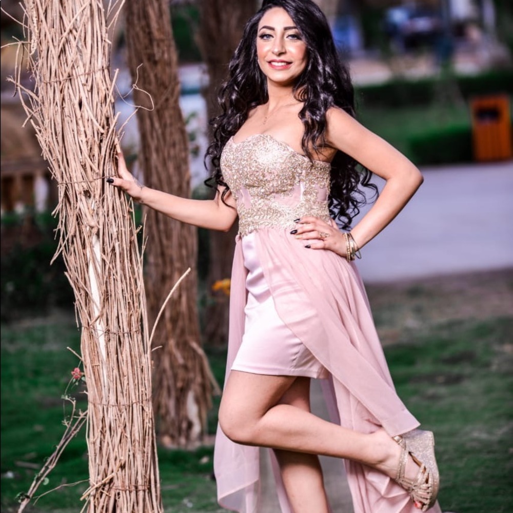 Pink dress - Picture 2 of 3